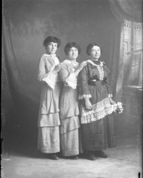 CH085 Dames inconnues, 1914.