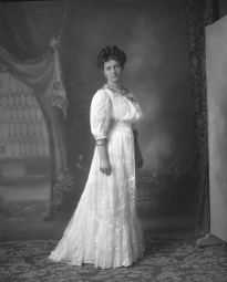 CH085/001/002/1295 Femme inconnue, vers 1905-1915.