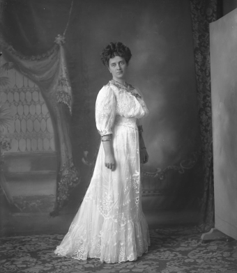 CH085/001/002/1295 Femme inconnue, vers 1905-1915.