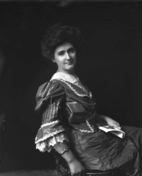 CH085/001/002/1329 Femme inconnue, 1905-1915.