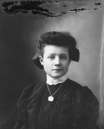 CH085/001/002/1321 Femme inconnue, 1905-1915.