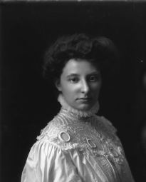 CH085/001/002/1300 Femme inconnue, 1905-1915.