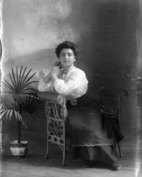 CH085/001/002/0069 Femme inconnue, 1910.